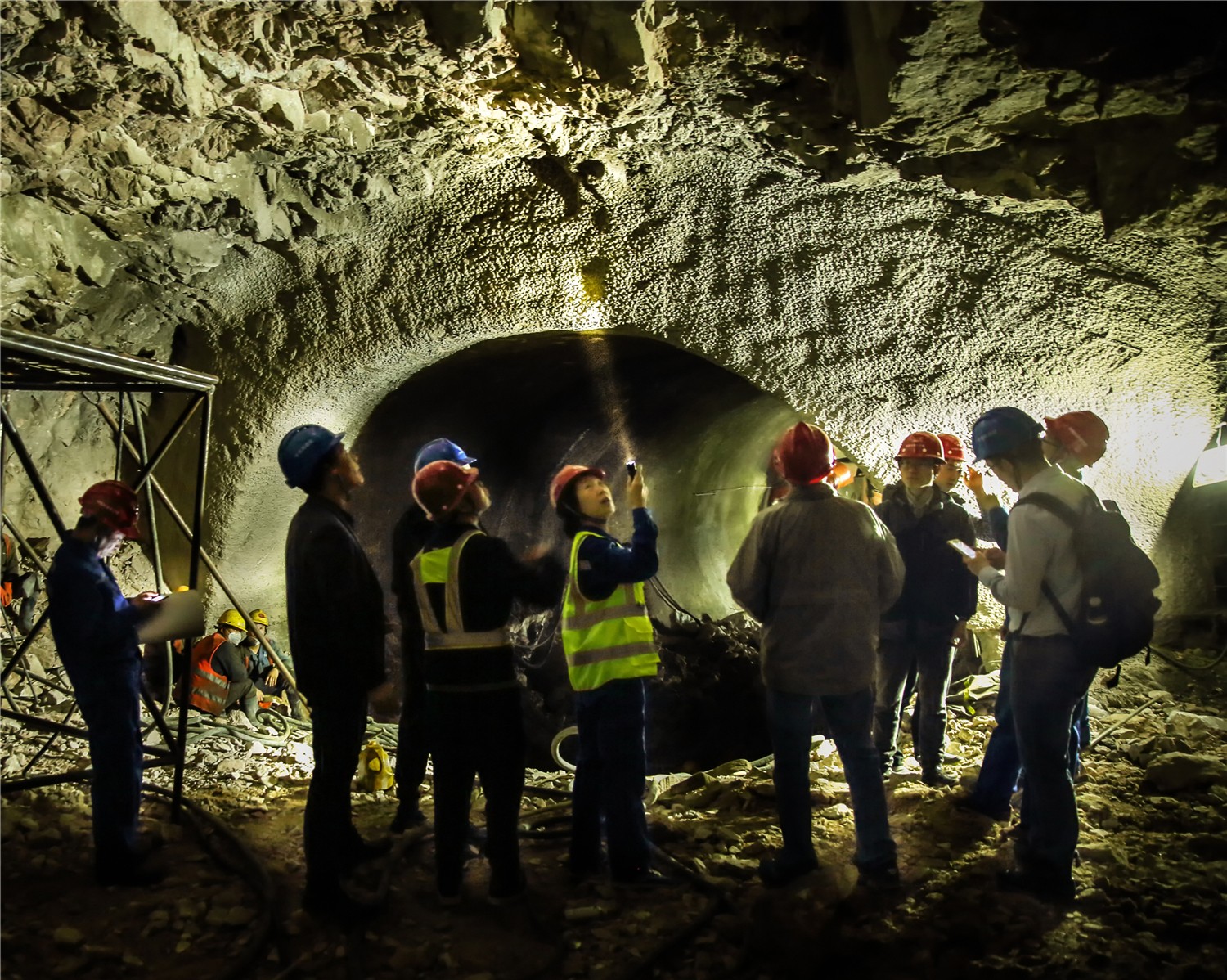 leyu乐鱼体育在线注册登录:山东煤矿安全监察局关于印发《山东省煤矿企业安全生产许可证细则》的通知